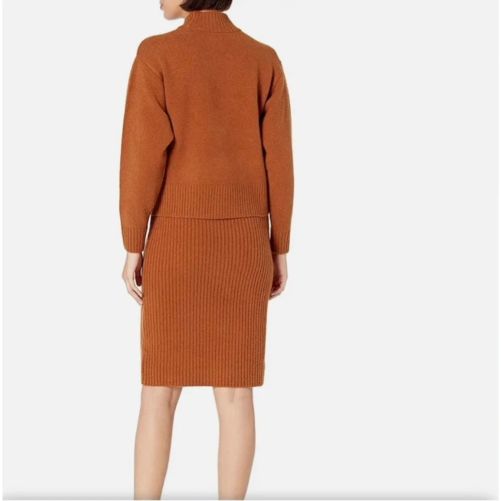 Daily Ritual Women's Cozy Boucle Cropped Crewneck Sweater & Pencil Skirt… - Picture 2 of 13
